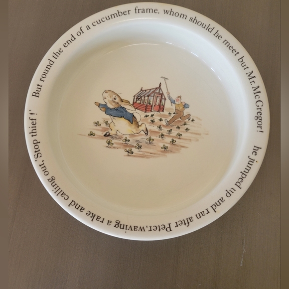 WEDGWOOD Peter Rabbit Plate - White, Vintage - Picture 2 of 5
